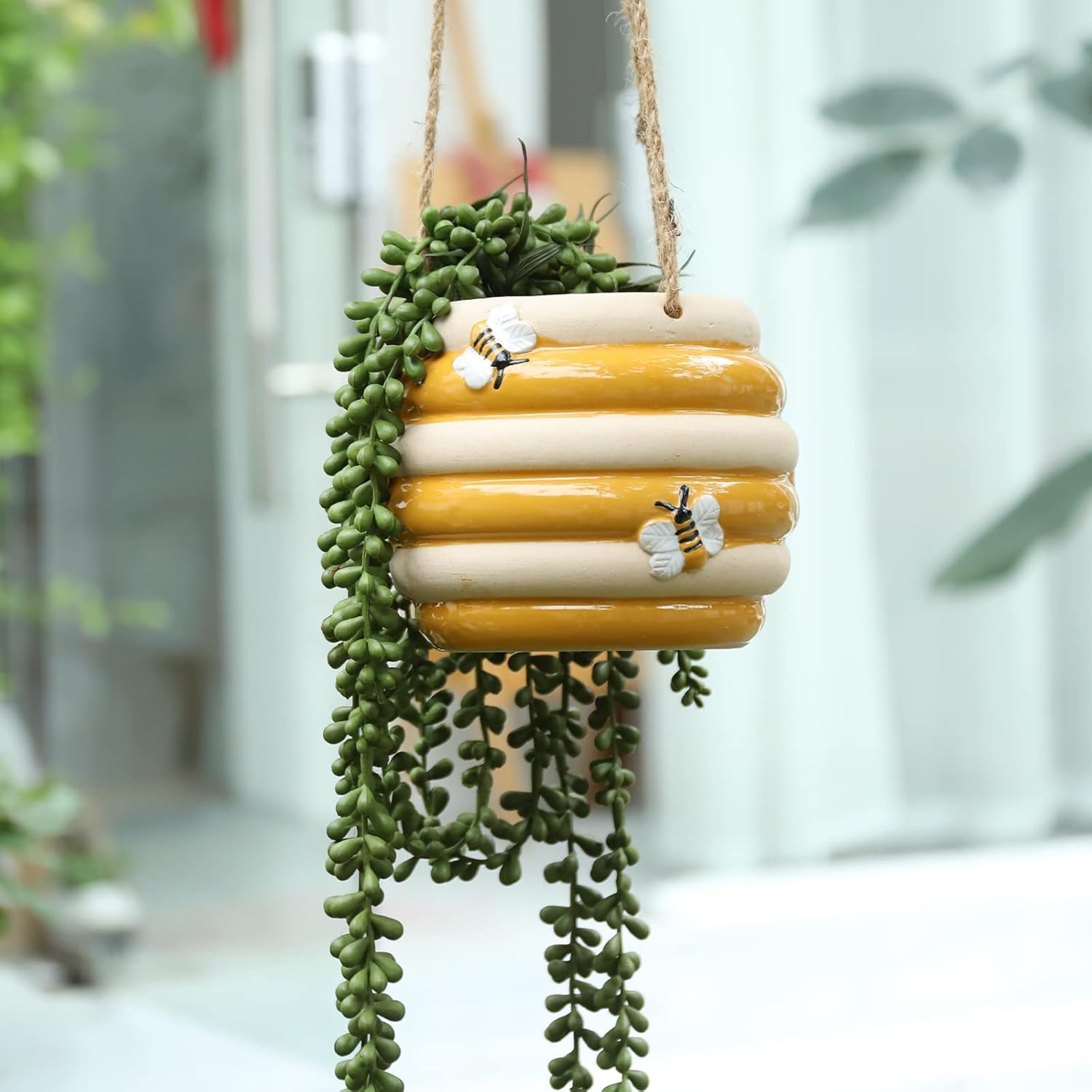 Hanging ceramic planter